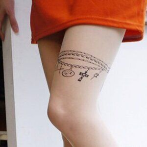 Tattoo pantyhose made for petite ladies - NEW!  Multi-chain & charms